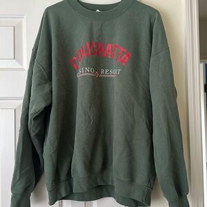 Green oversized sweatshirt